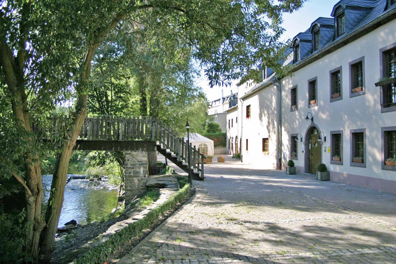 Отель Aux Tanneries De Wiltz Экстерьер фото